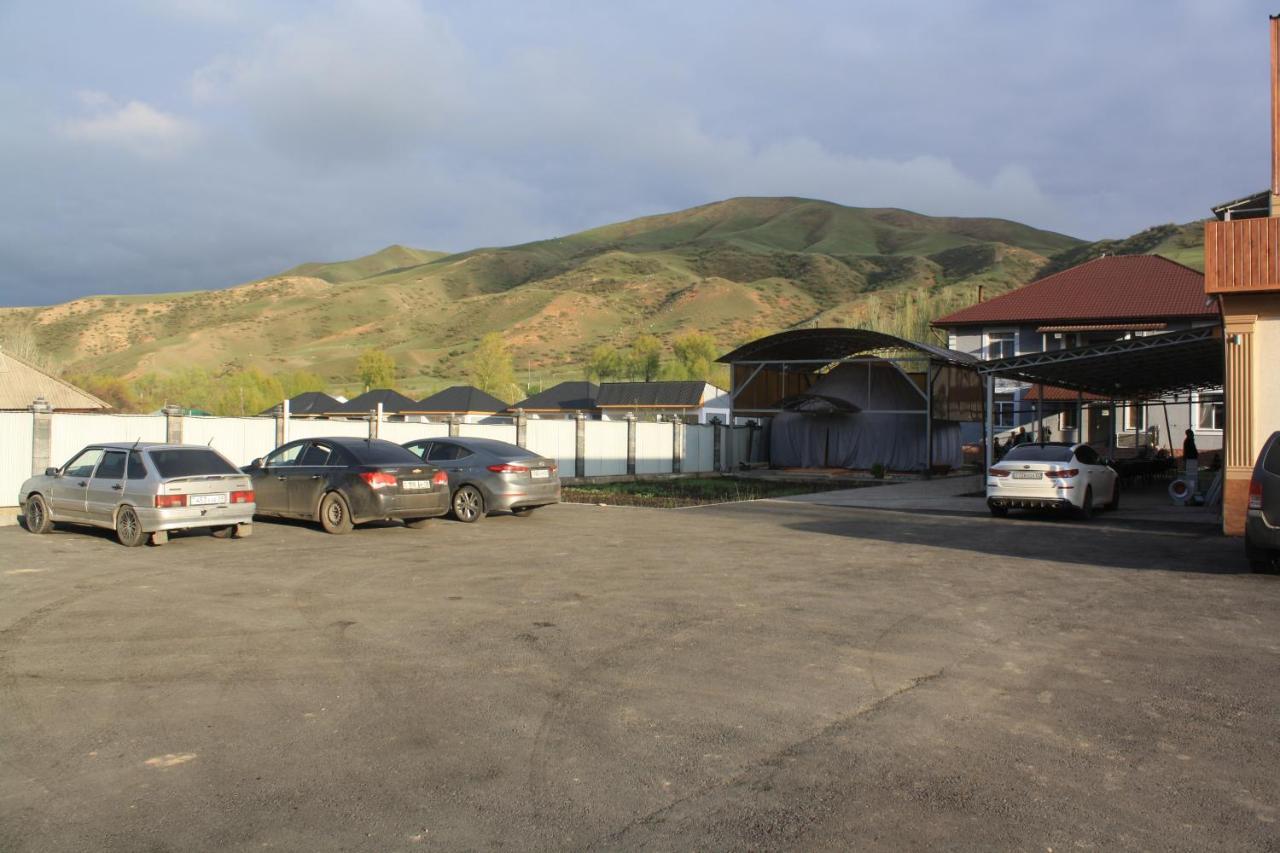 Saty Guest House Exterior foto